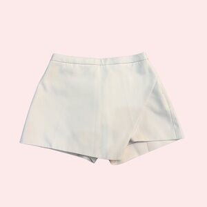 Aritzia Wilfred Kelly Skort